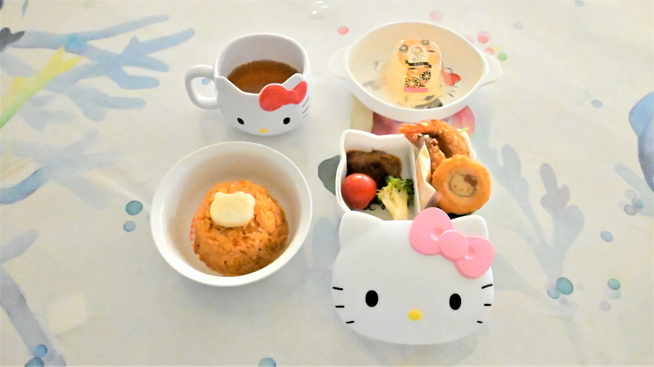 GARDENテラス】ランチボックス ハローキティ売り切れのお知らせ | AWAJI HELLO KITTY APPLE LAND