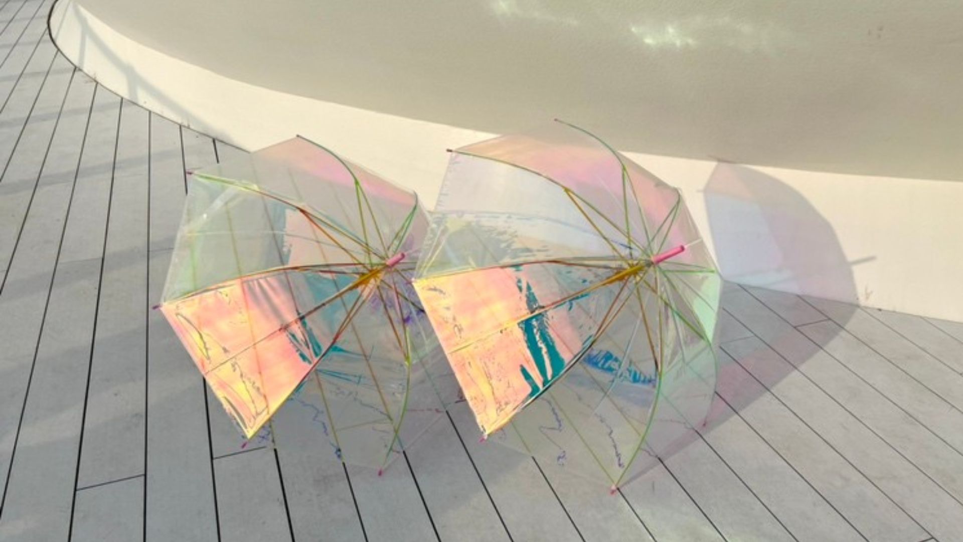 淡路島】梅雨の時期にぴったりなハローキティスマイルオリジナルの商品 