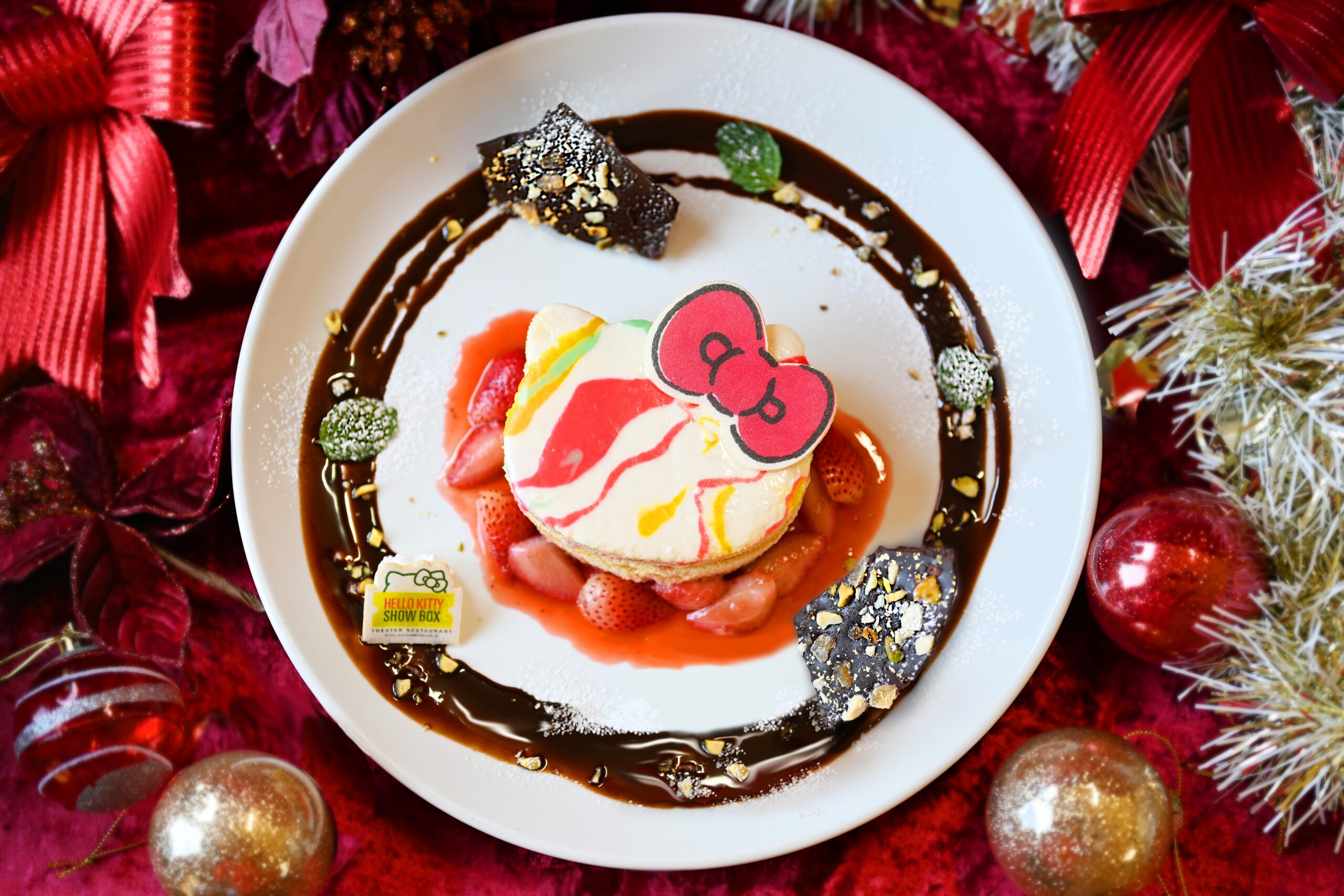 12月冬季限定】ハローキティ特製ナッツショコラのパンケーキ | AWAJI 