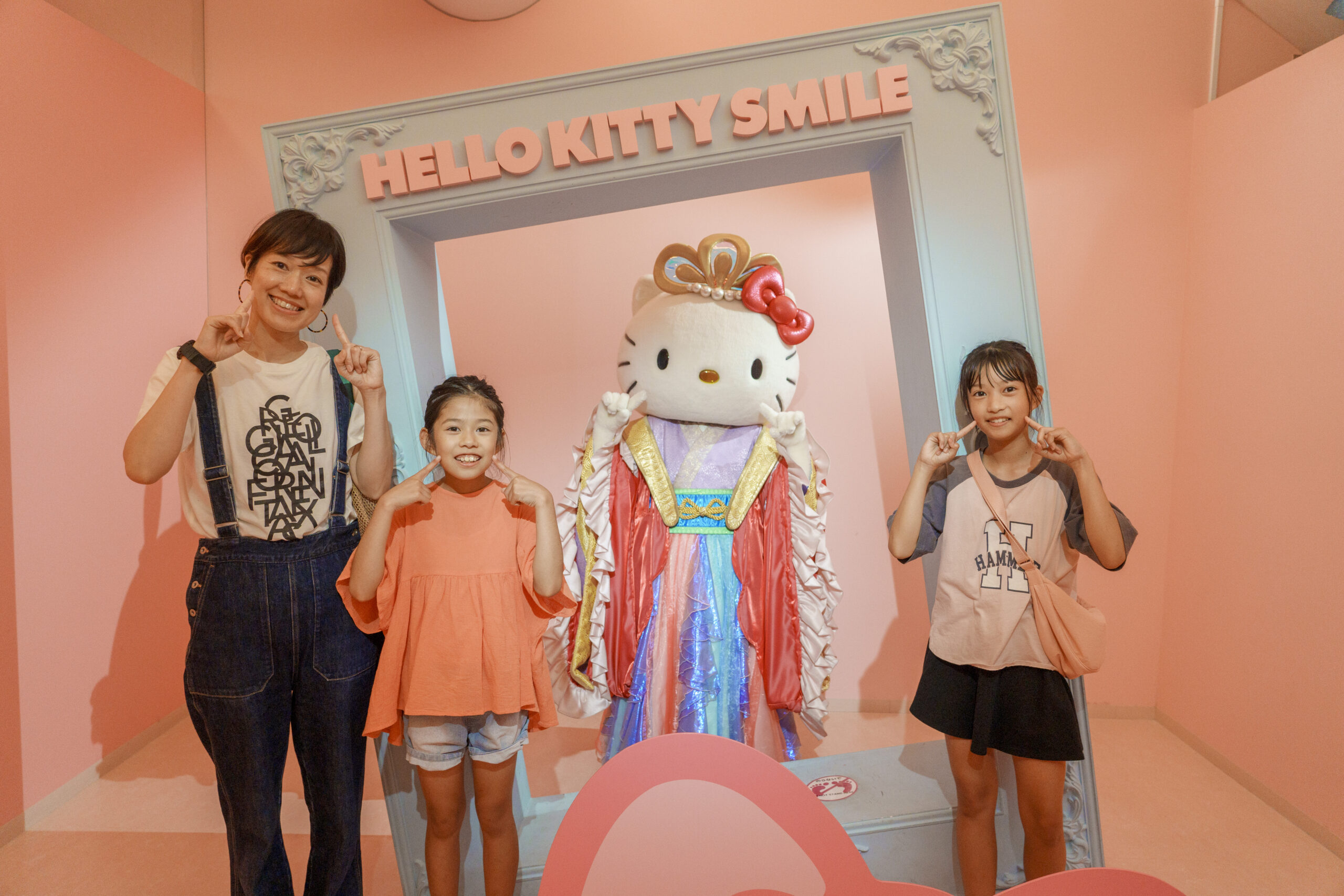 HELLO KITTY SMILEで遊ぶ